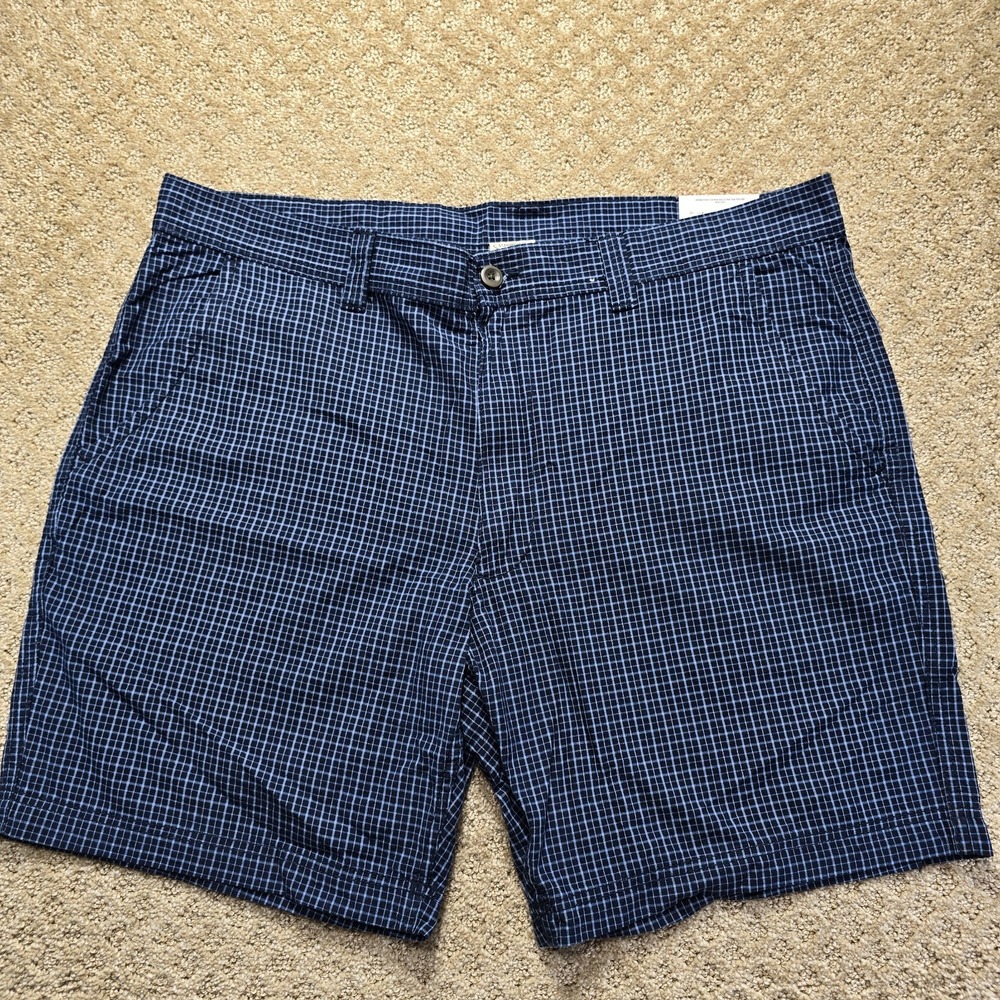 St Johns Bay Mens 42 Blue Plaid Flat Front Shorts 9" Inseam Stretch NWT